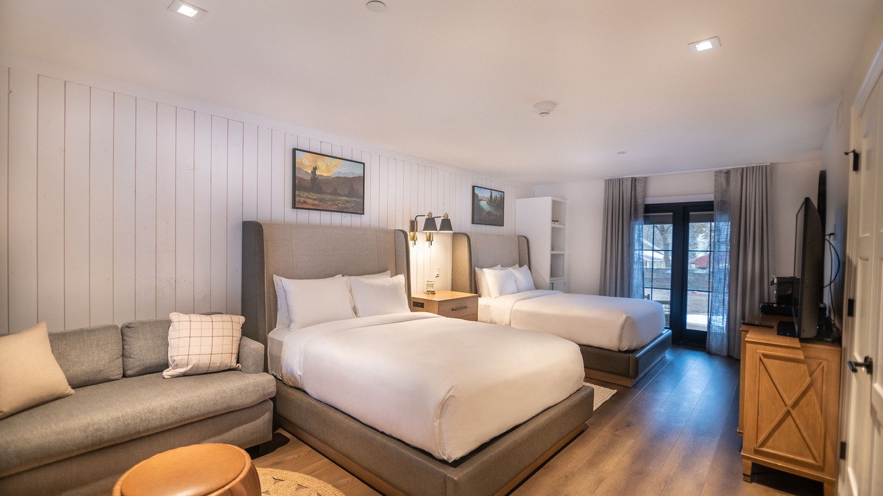 Photo of Bedroom in Midway