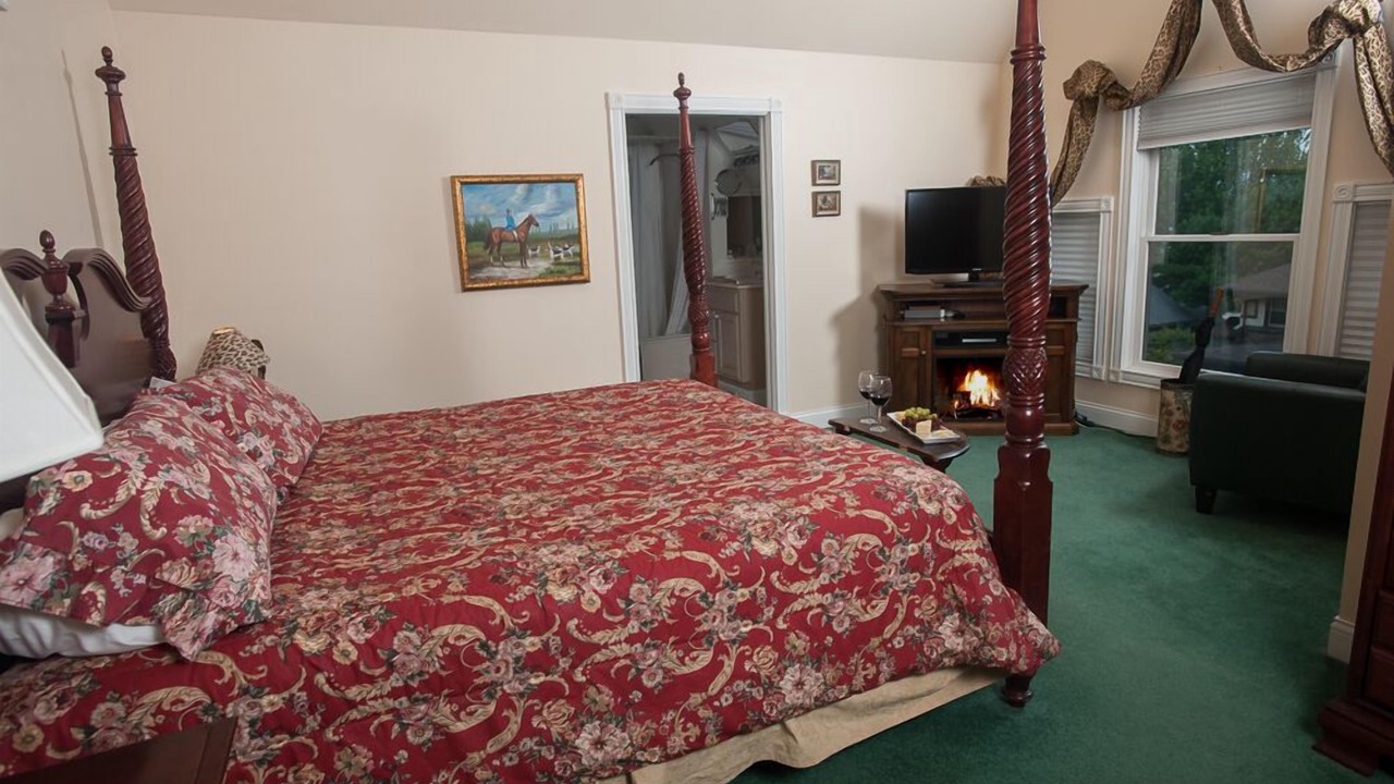 Photo of Bedroom in Taylorville