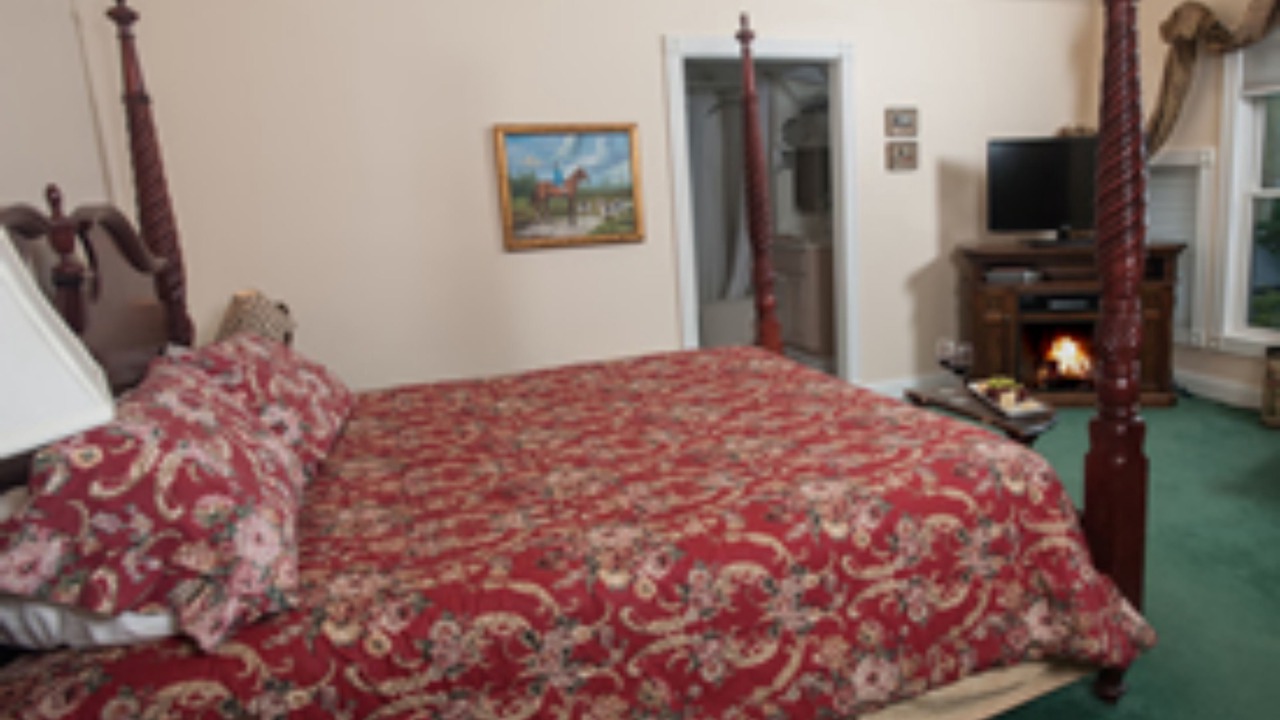 Photo of Bedroom in Taylorville
