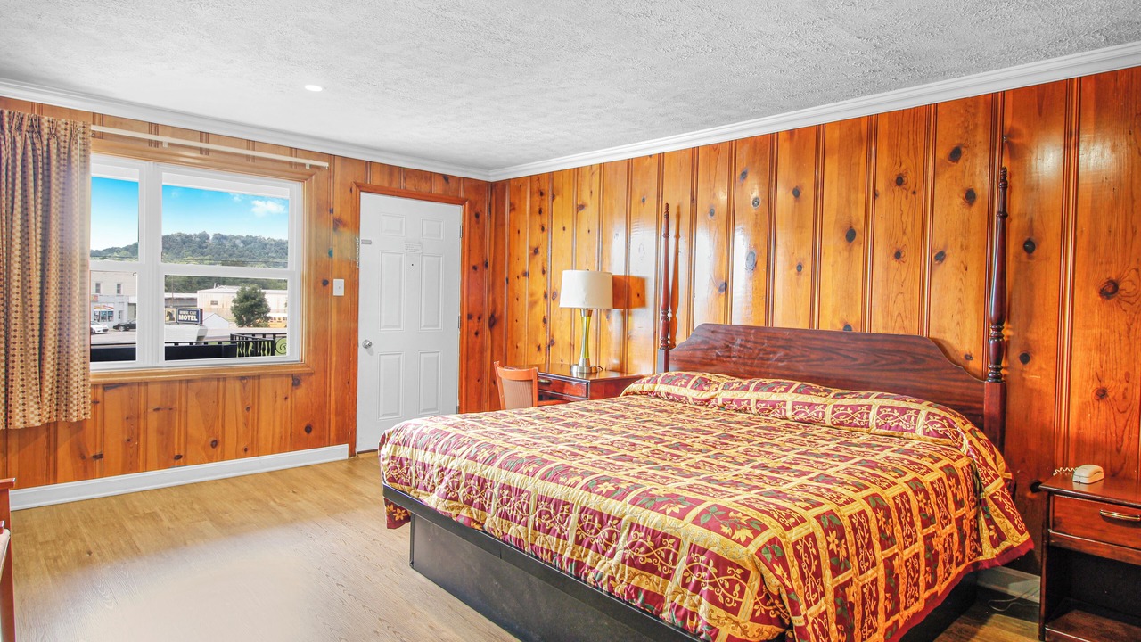 Photo of Bedroom in Horse Cave