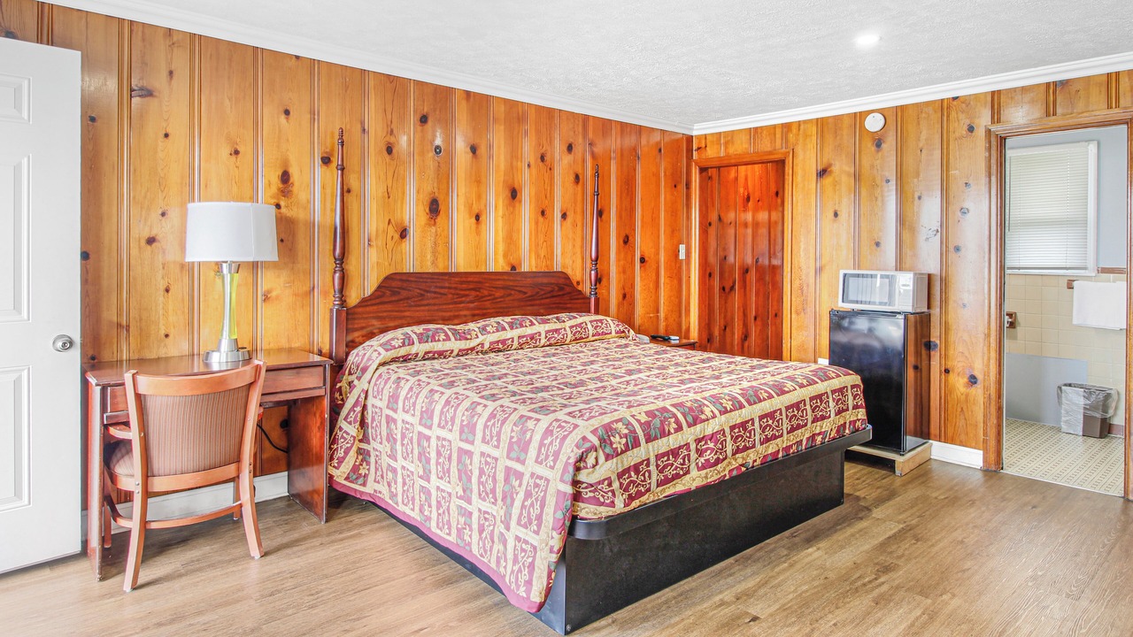 Photo of Bedroom in Horse Cave