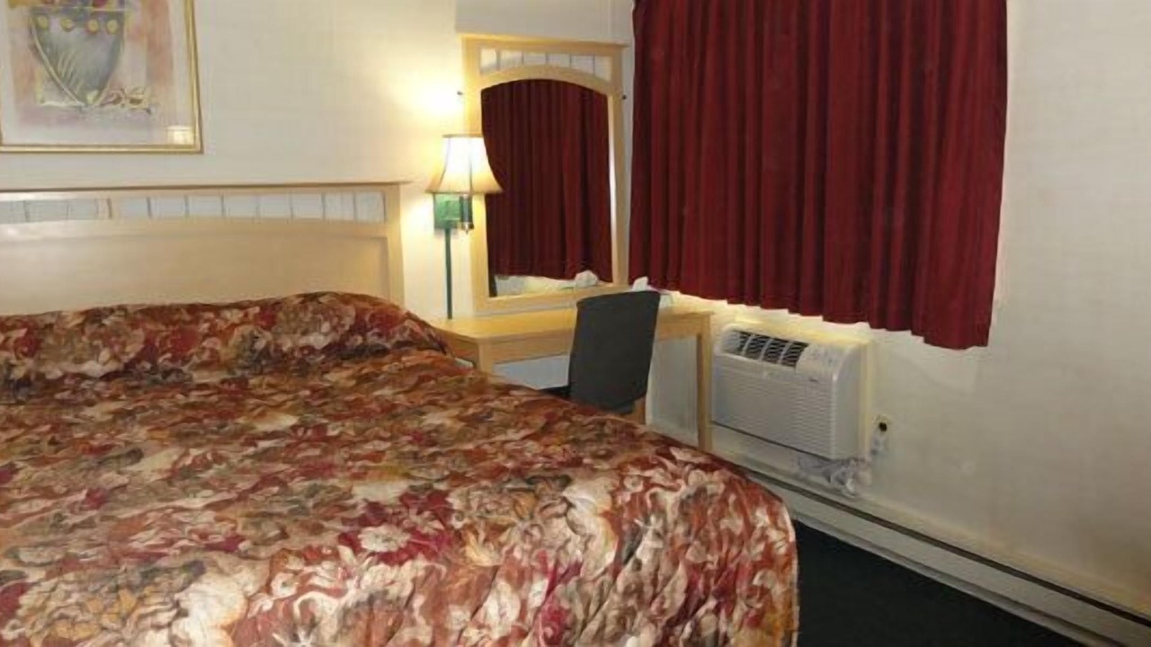 Photo of Bedroom in Big Flats Airport