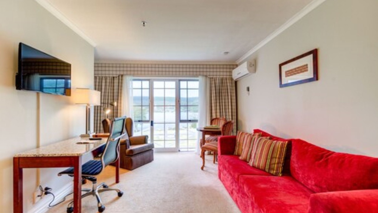 Photo of Others in Mourea