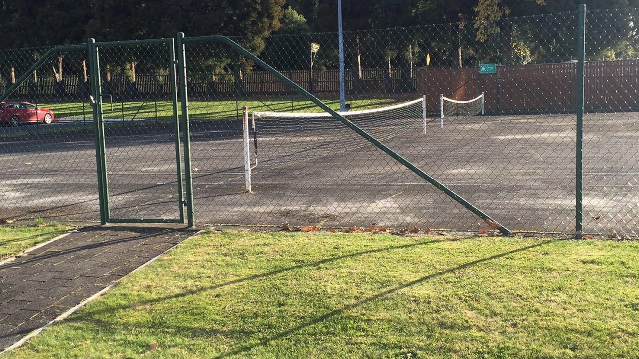 Photo of Others in Mourea