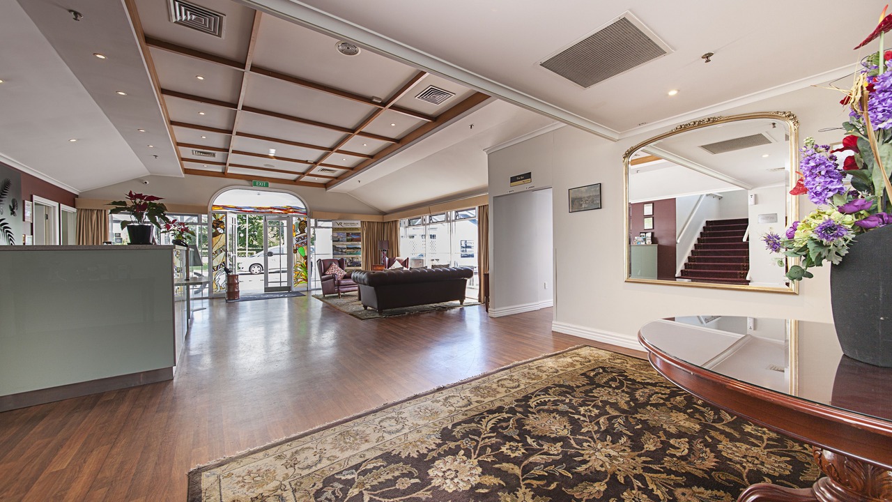 Photo of Others in Mourea