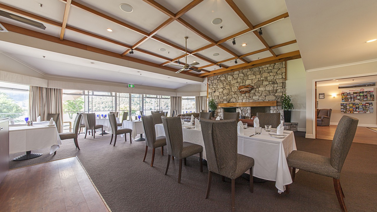 Photo of Others in Mourea