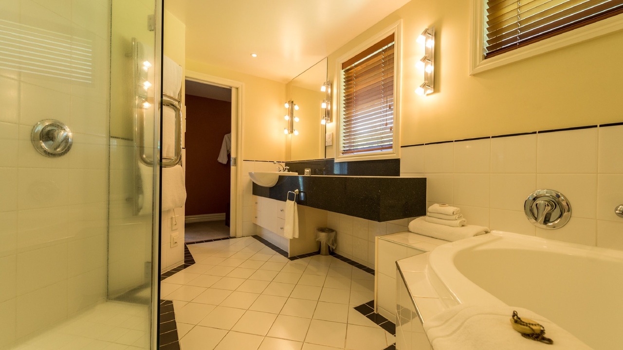 Photo of Bedroom in Mourea