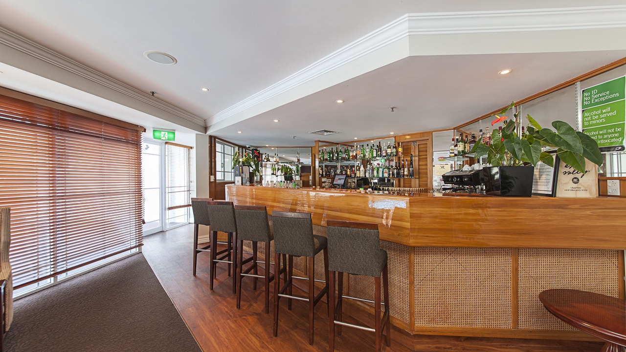 Photo of Others in Mourea