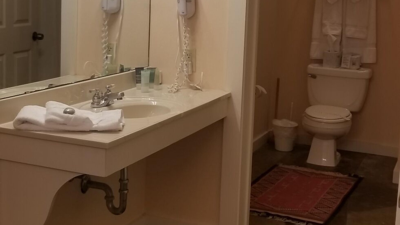 Photo of Bathroom in El Dorado