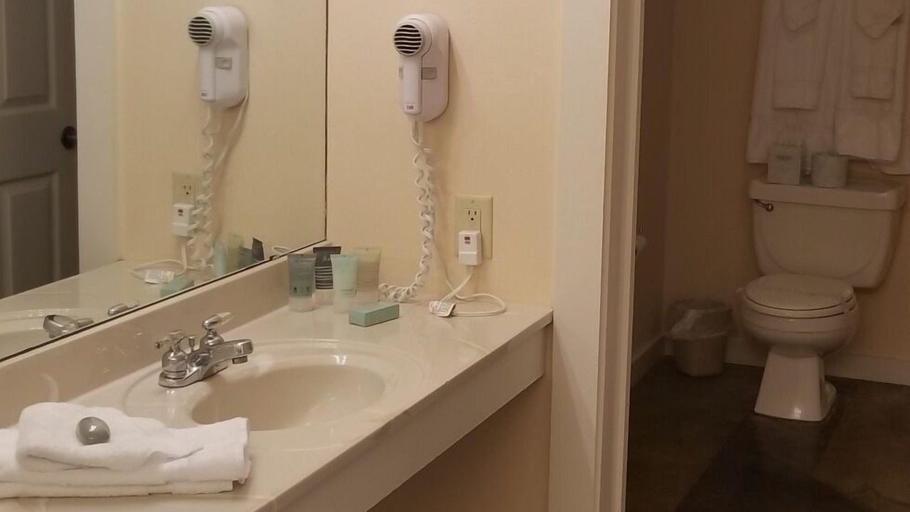 Photo of Bathroom in El Dorado