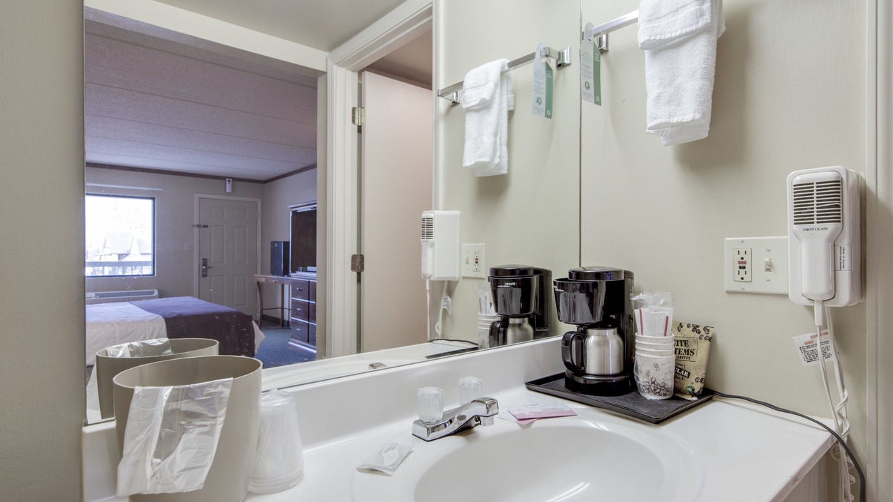 Photo of Bathroom in Cherokee