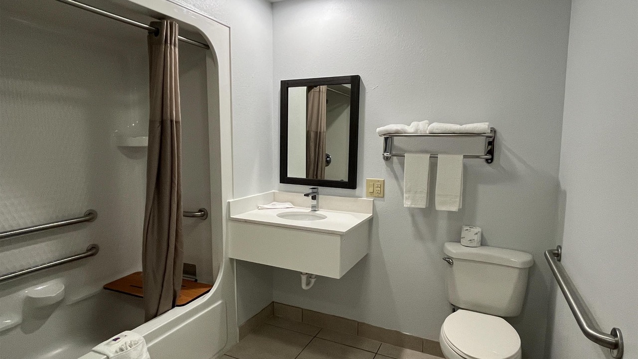 Photo of Bathroom in Urbana