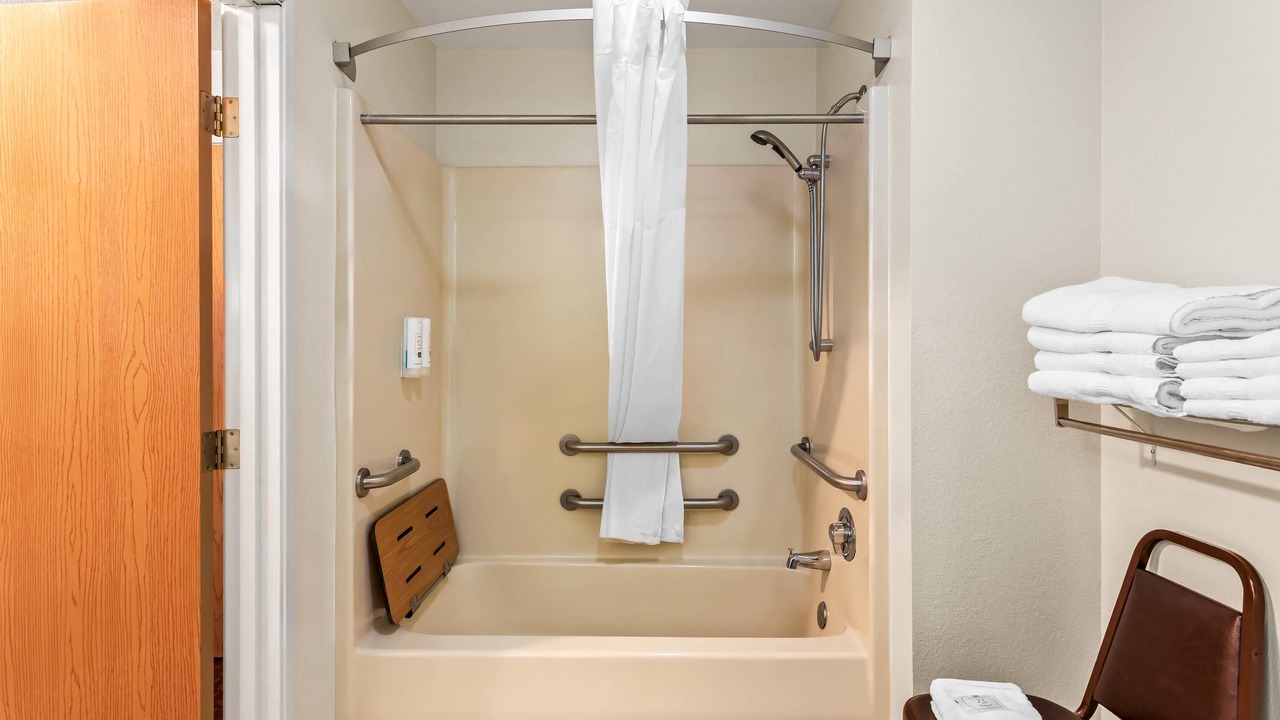 Photo of Bedroom in Shorewood-Tower Hills-Harbert