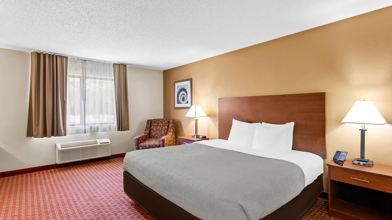 Photo of Bedroom in Shorewood-Tower Hills-Harbert
