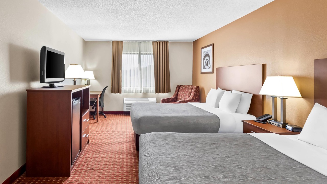 Photo of Bedroom in Shorewood-Tower Hills-Harbert