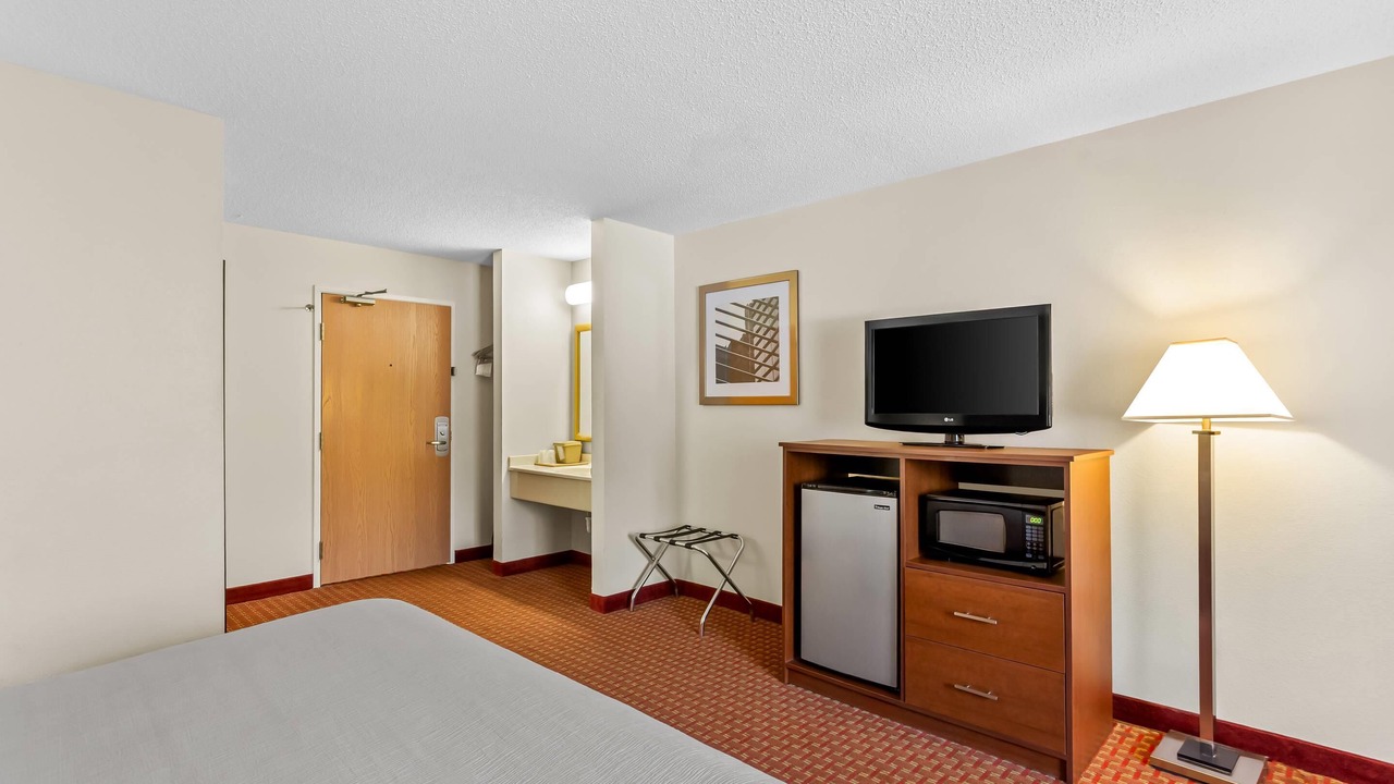 Photo of Bedroom in Shorewood-Tower Hills-Harbert