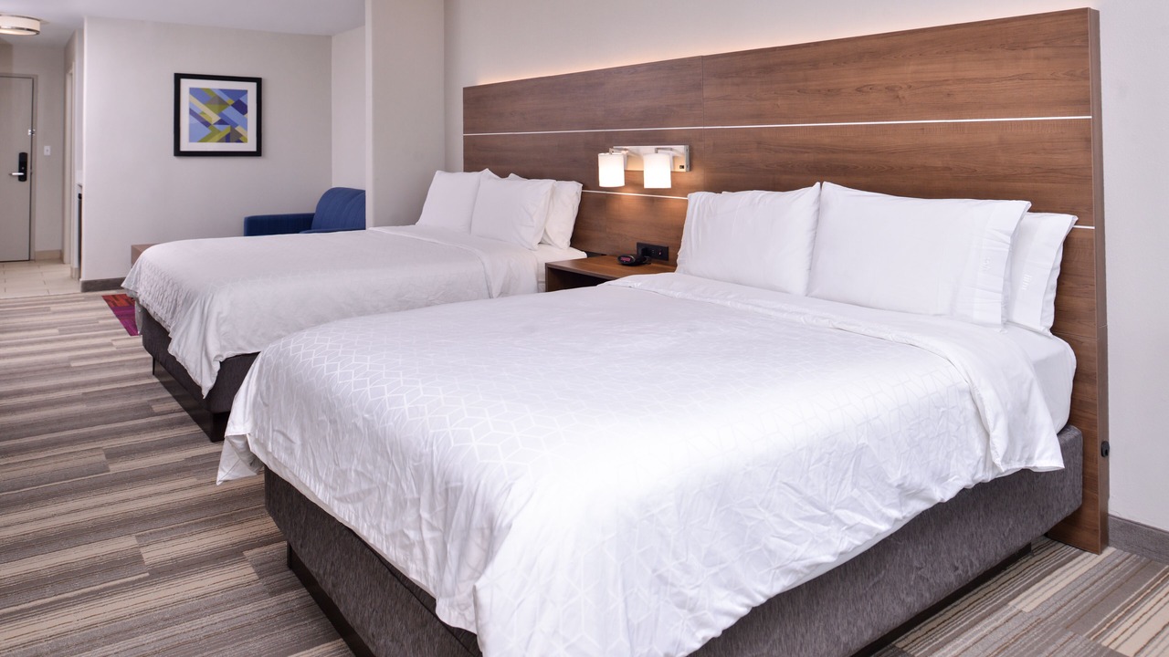 Photo of Bedroom in Elgin