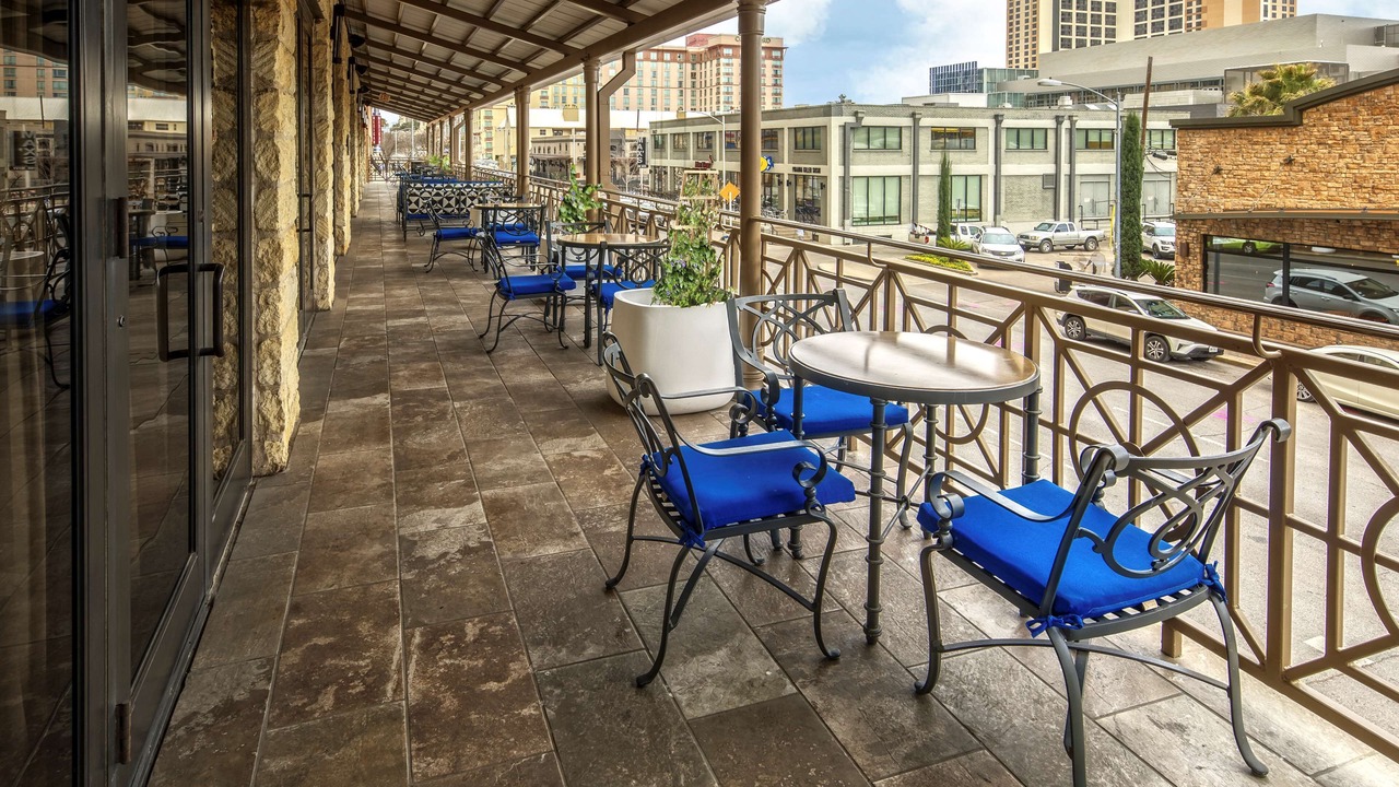 Photo of Patio Balcony in Waller Creek District