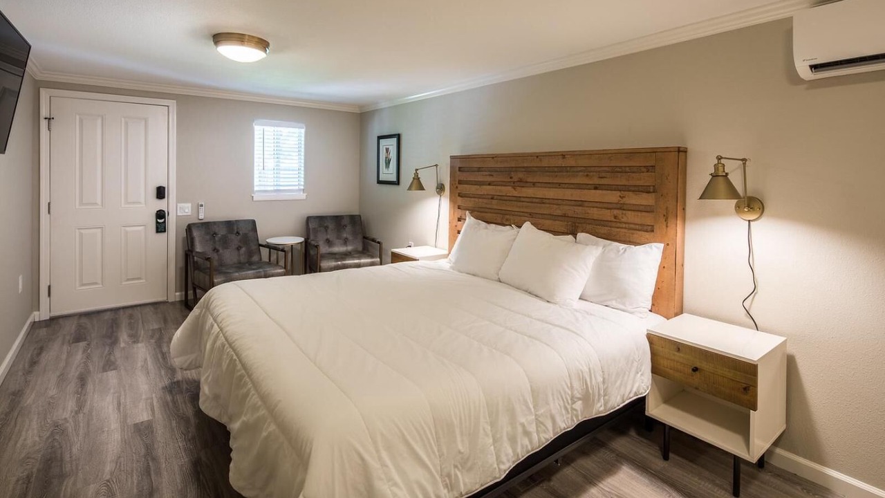 Photo of Bedroom in Guerneville