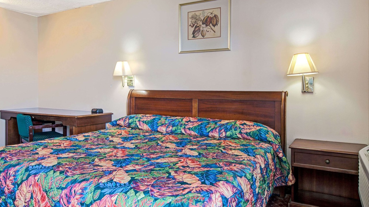 Photo of Bedroom in South Hackensack