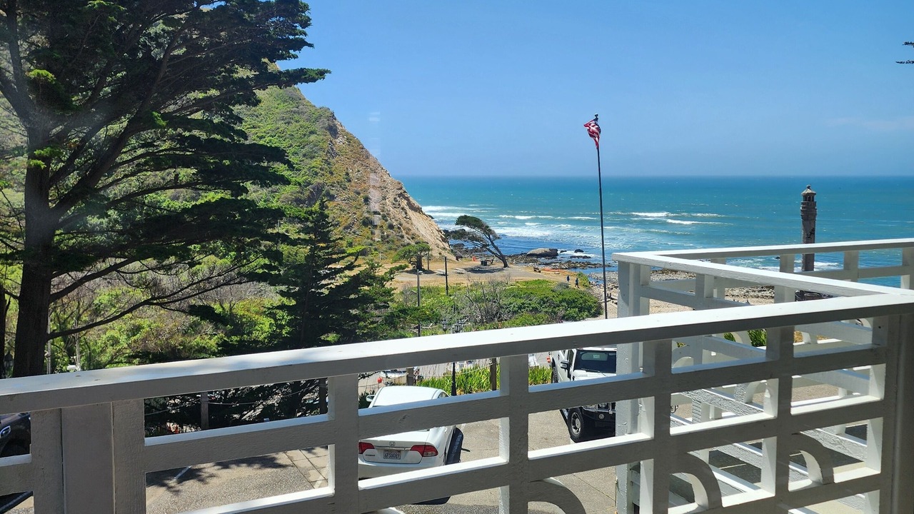 Photo of Bedroom in Point Arena