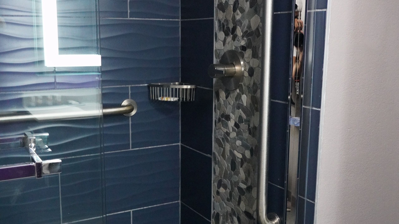 Photo of Bathroom in Branson Theater District