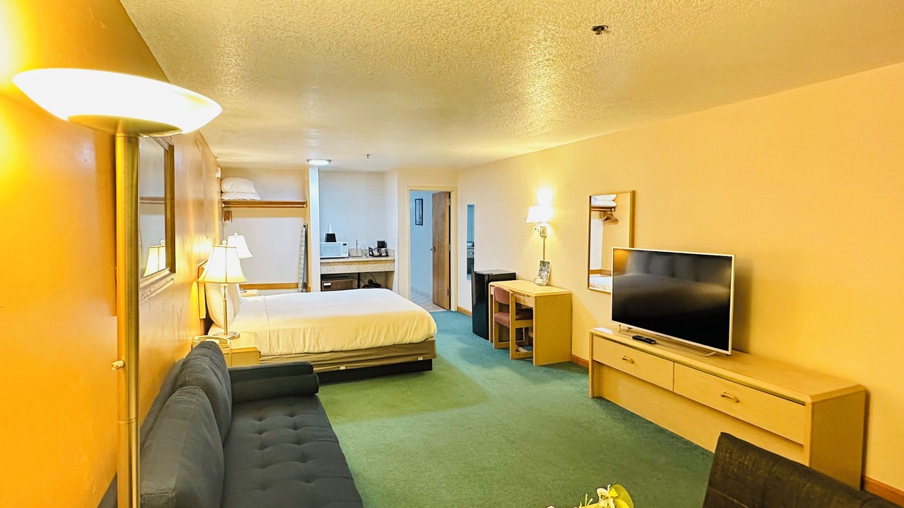 Photo of Bedroom in Castle Rock