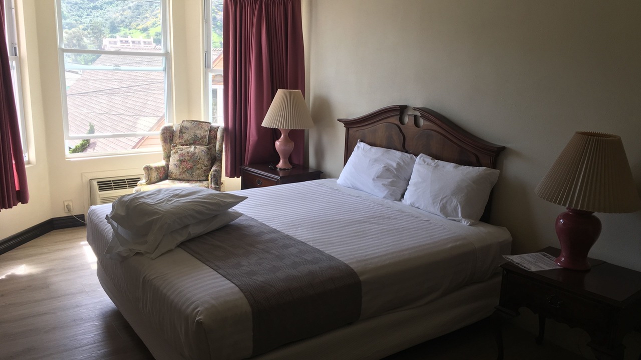 Photo of Bedroom in Avalon