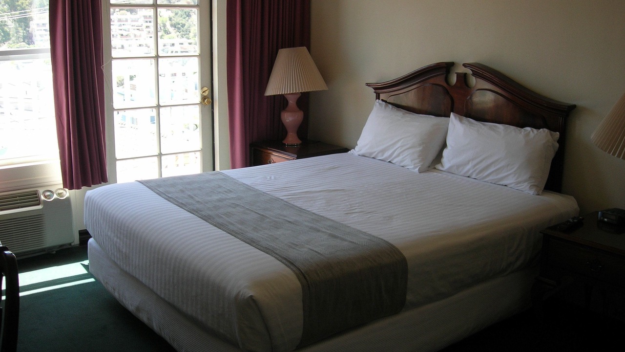 Photo of Bedroom in Avalon