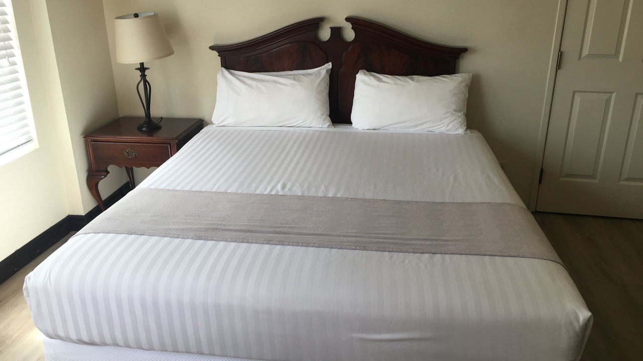 Photo of Bedroom in Avalon