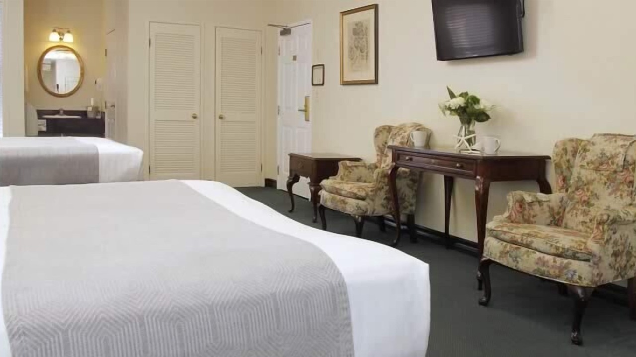 Photo of Bedroom in Avalon