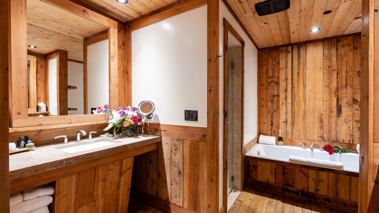 Photo of Bathroom in Gallatin Gateway