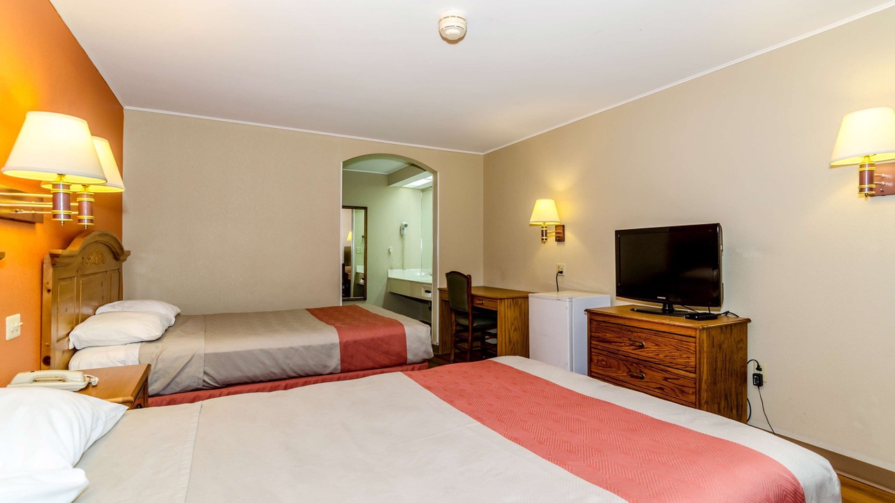 Photo of Others in Newark