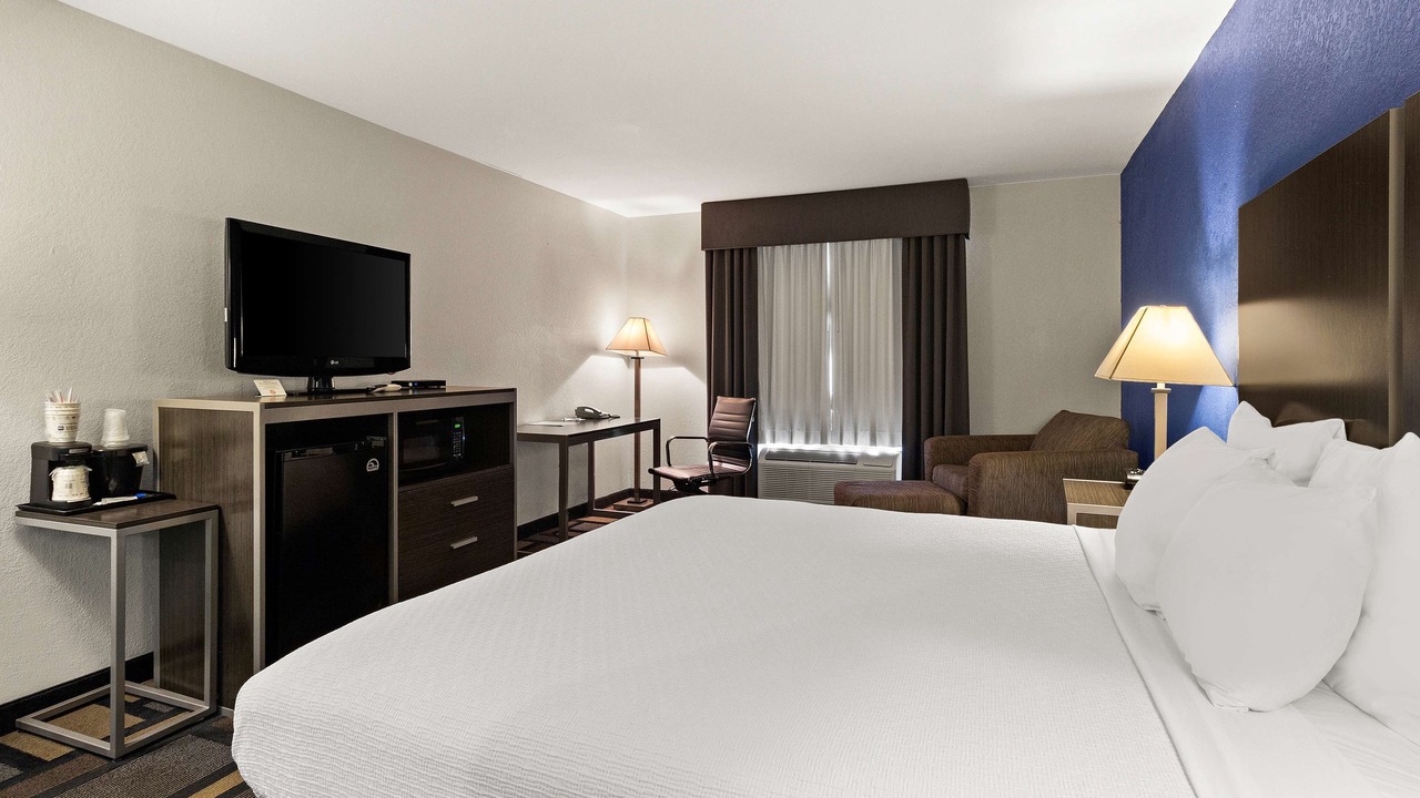 Photo of Bedroom in Woodlake - Briar Meadow