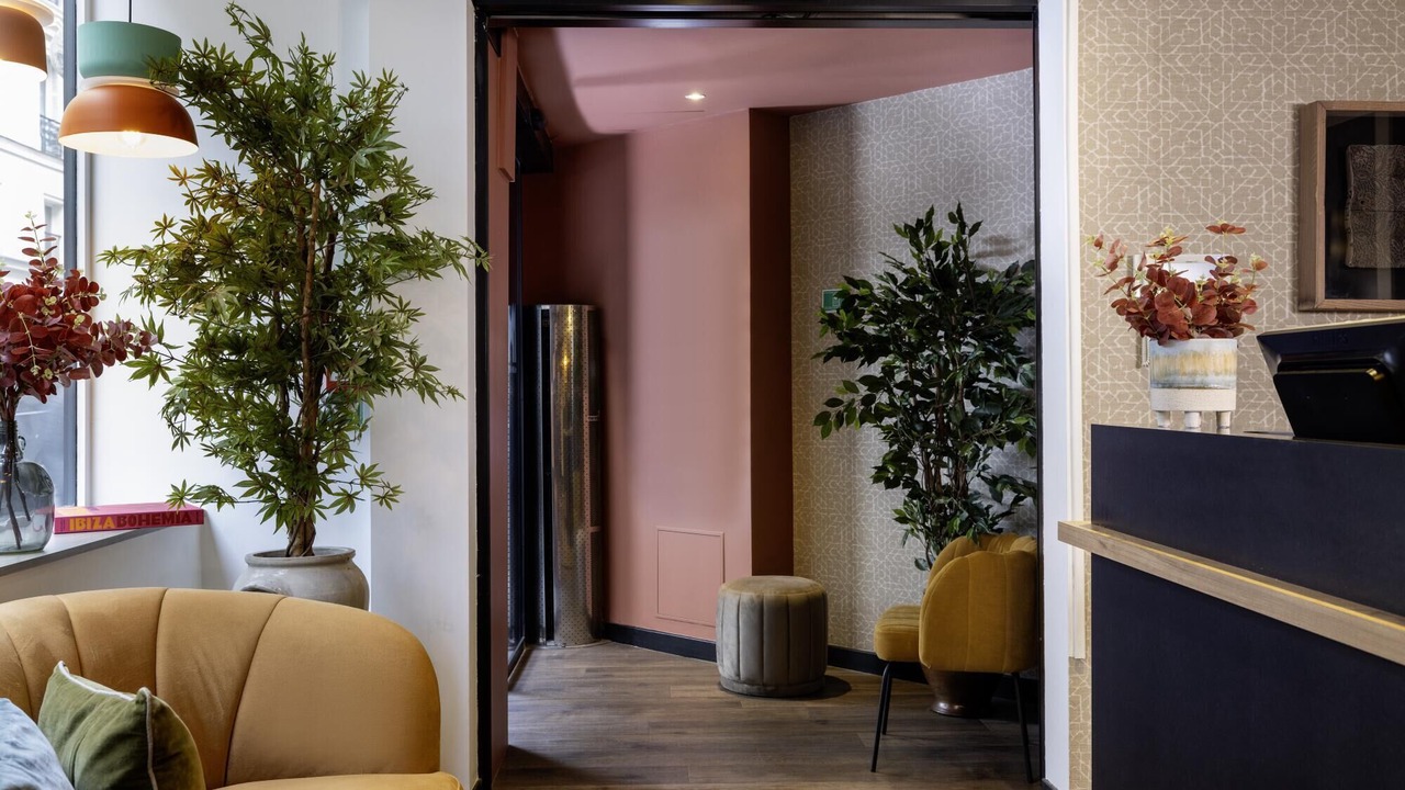 Photo of Others in Quartier du Faubourg-Montmartre