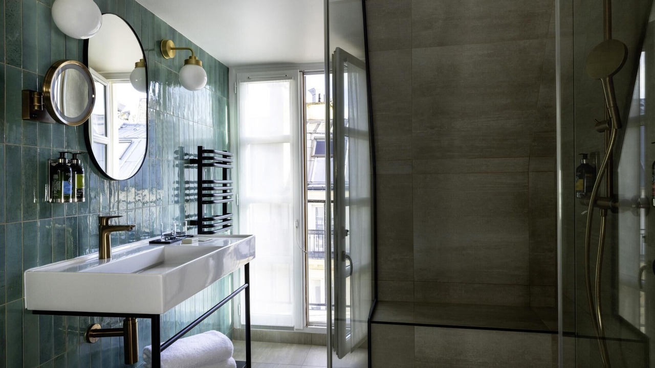 Photo of Bathroom in Quartier du Faubourg-Montmartre