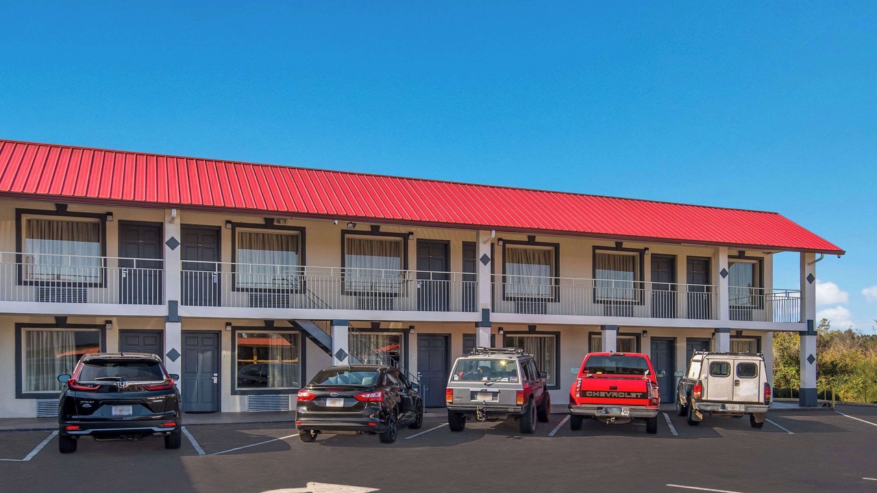 Photo of Outdoor in Calhoun