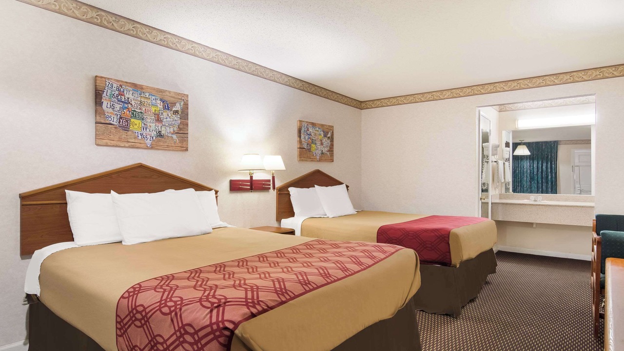 Photo of Others in Calhoun