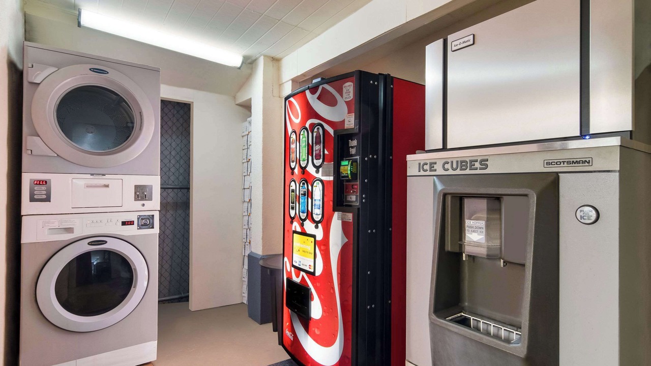 Photo of Others in Calhoun