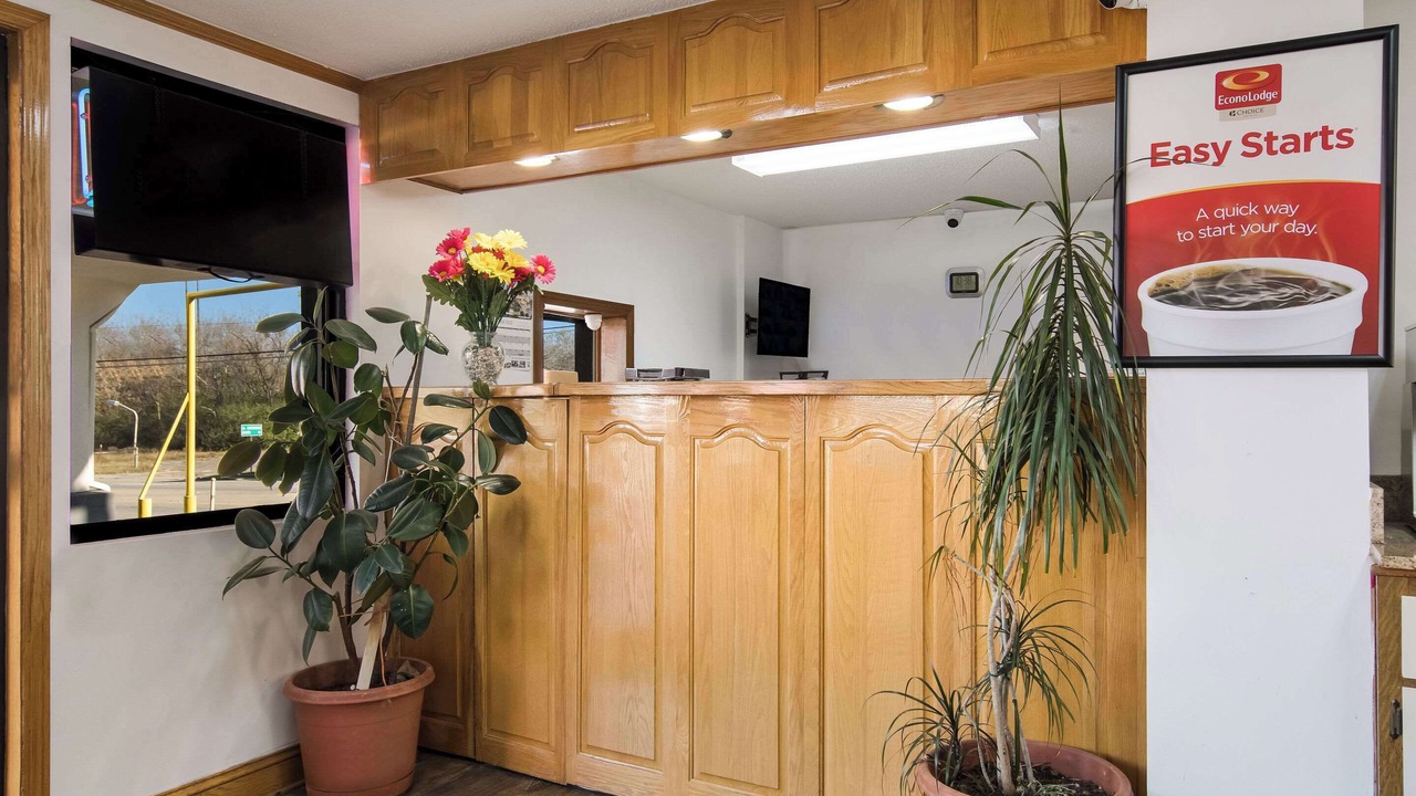 Photo of Others in Calhoun