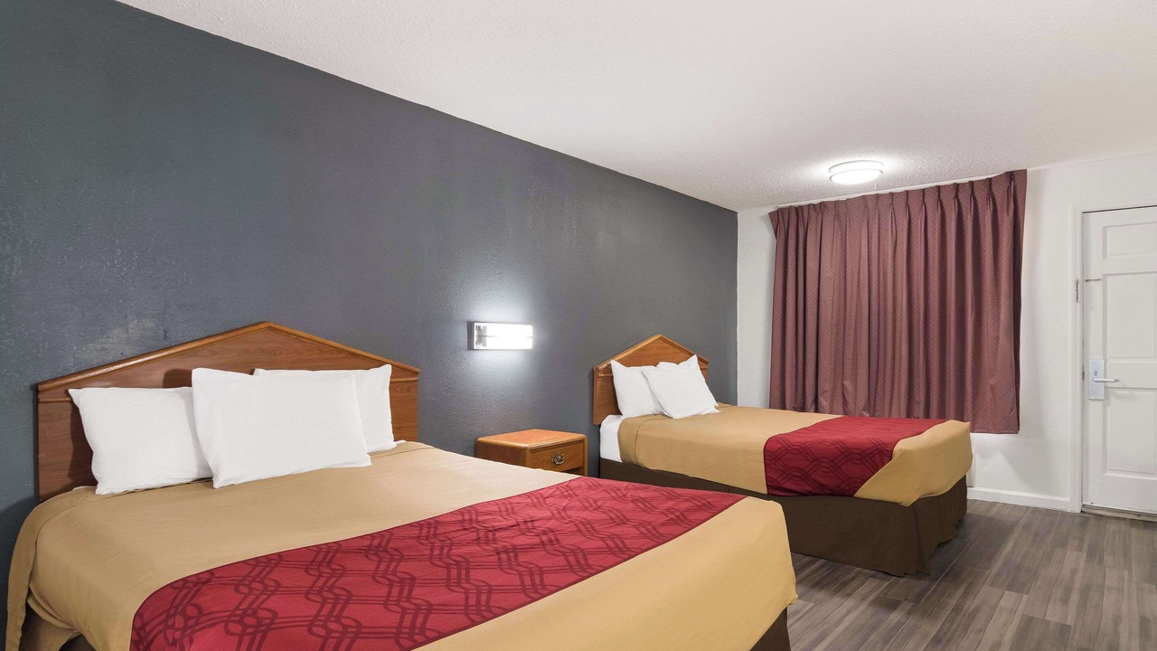 Photo of Others in Calhoun