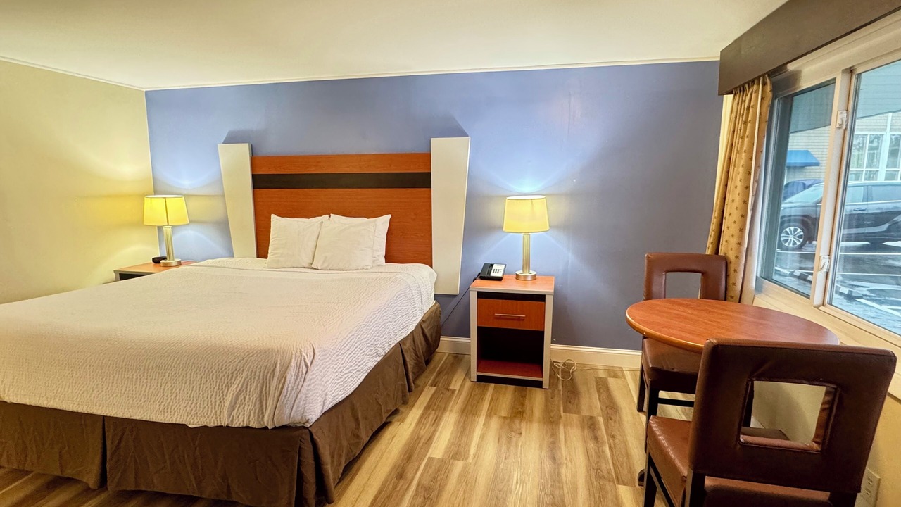 Photo of Bedroom in West Yarmouth