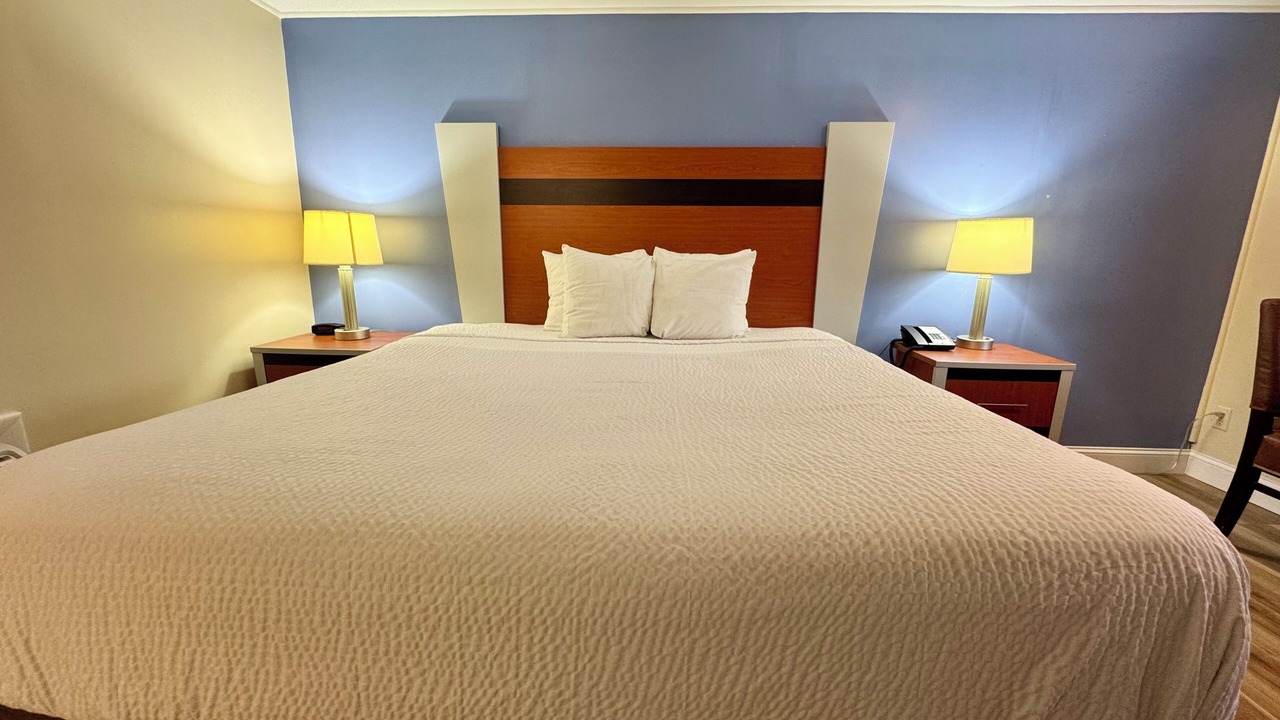 Photo of Bedroom in West Yarmouth
