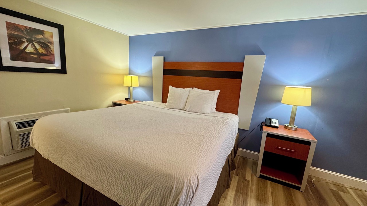 Photo of Bedroom in West Yarmouth