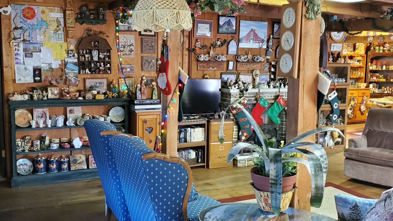 Photo of Livingroom in Perry