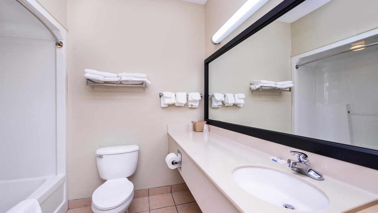 Photo of Bathroom in Wiggins