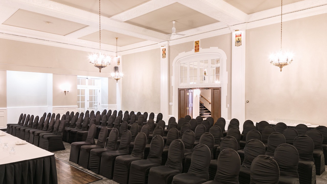 Photo of Others in Queens Square