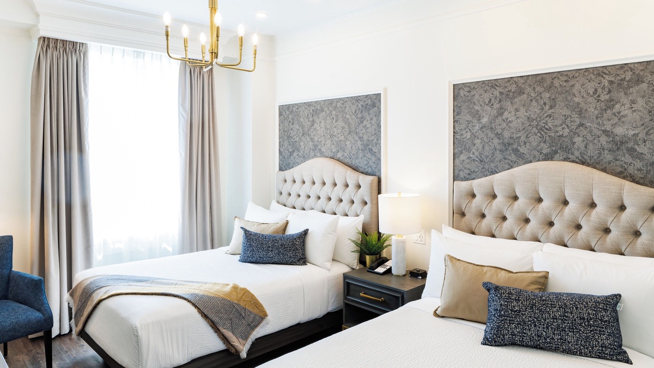 Photo of Bedroom in Queens Square