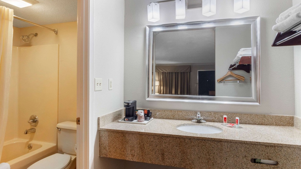 Photo of Bathroom in Byron