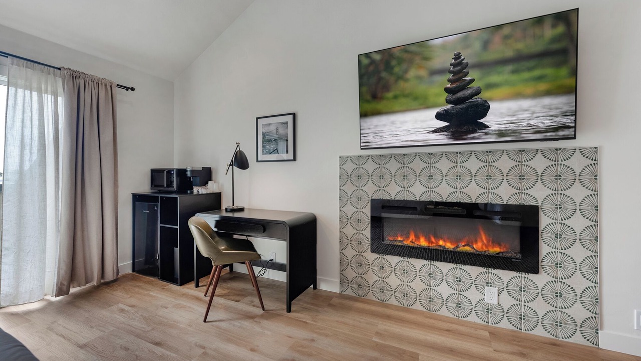 Photo of Bedroom in Bodega Bay
